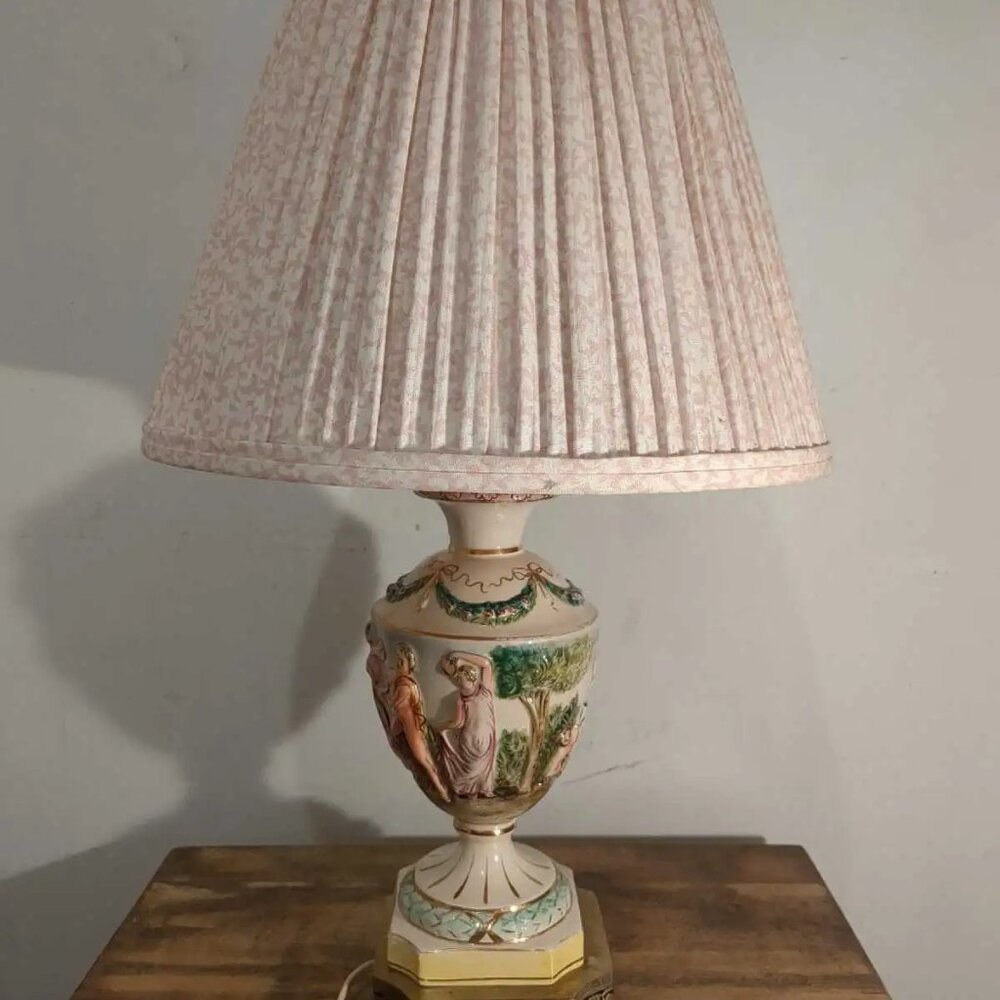 Vintage Italian Capodimonte-style Porcelain Table Lamp - Works